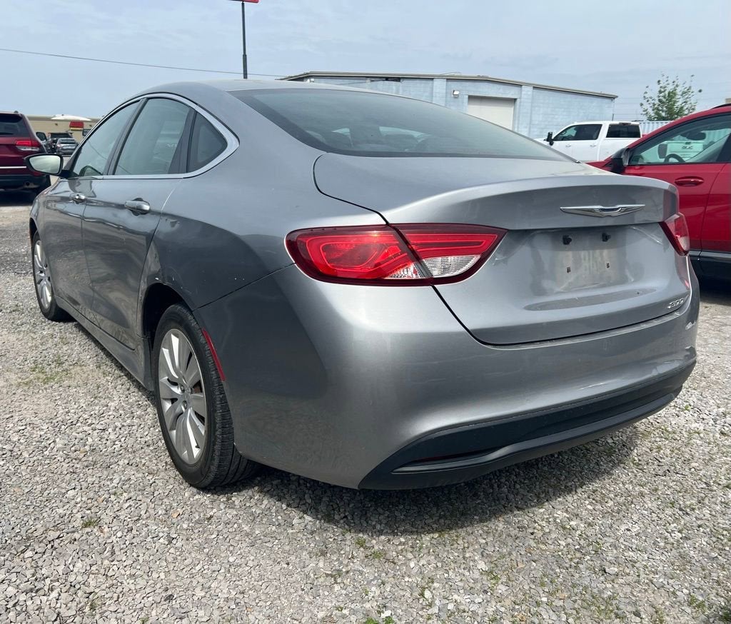 2016 Chrysler 200 LX