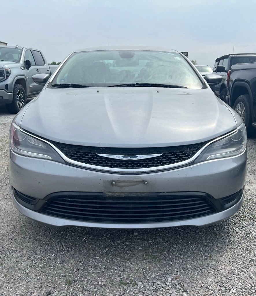 2016 Chrysler 200 LX