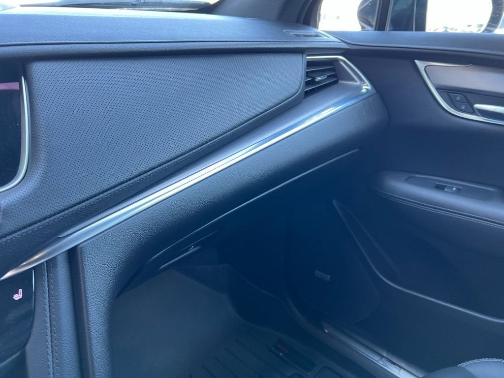 2022 Cadillac XT5 Luxury