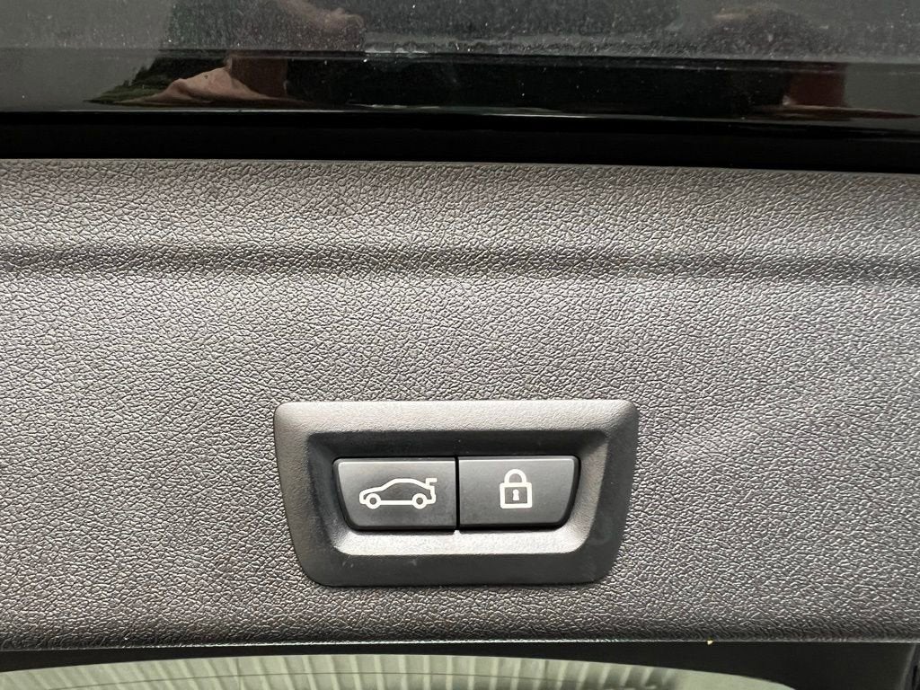 2021 BMW X6 xDrive40i