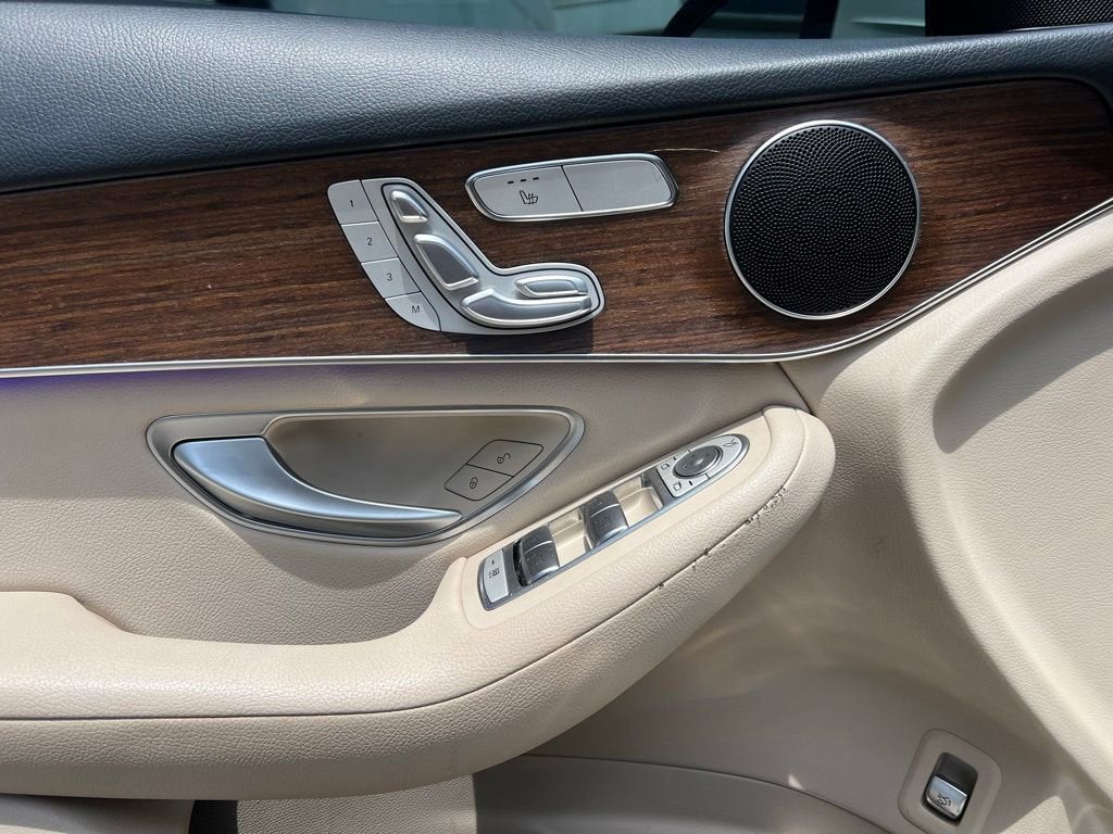2022 Mercedes-Benz GLC GLC 300
