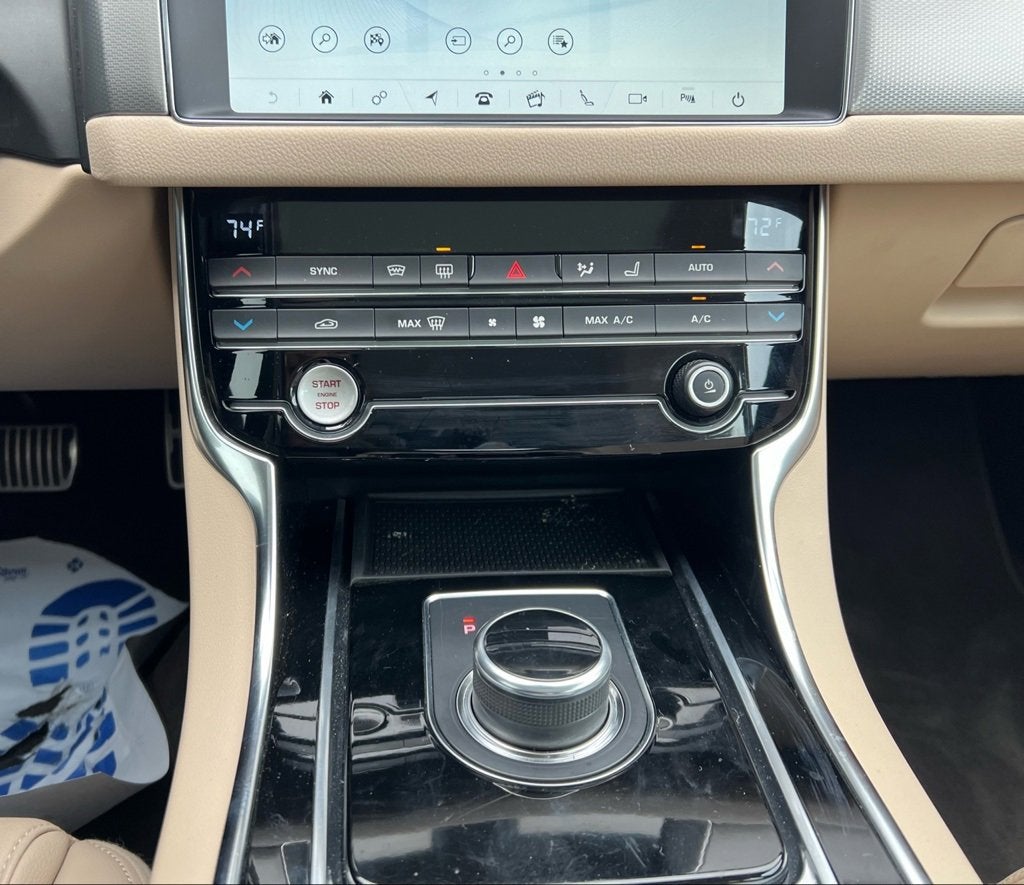 2019 Jaguar XF 25t Premium
