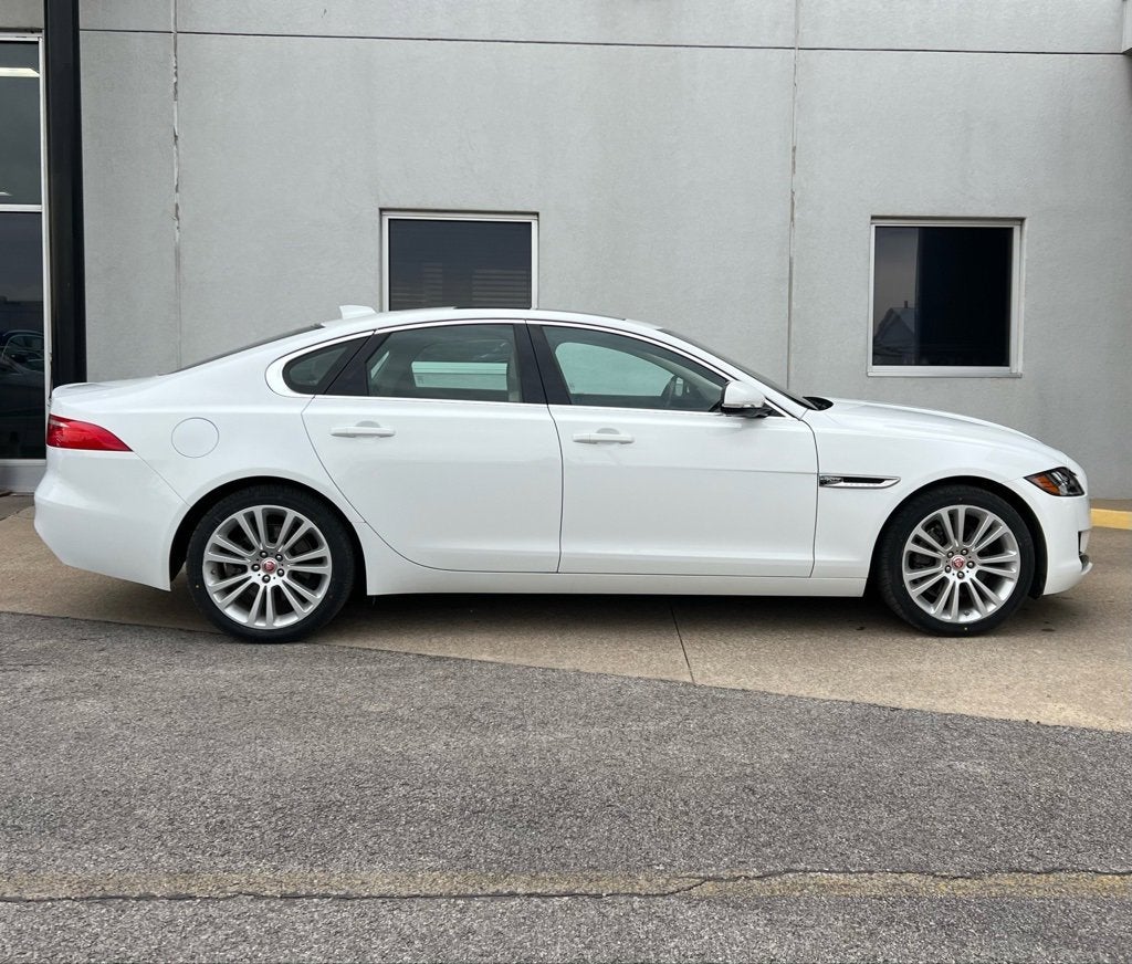 2019 Jaguar XF 25t Premium