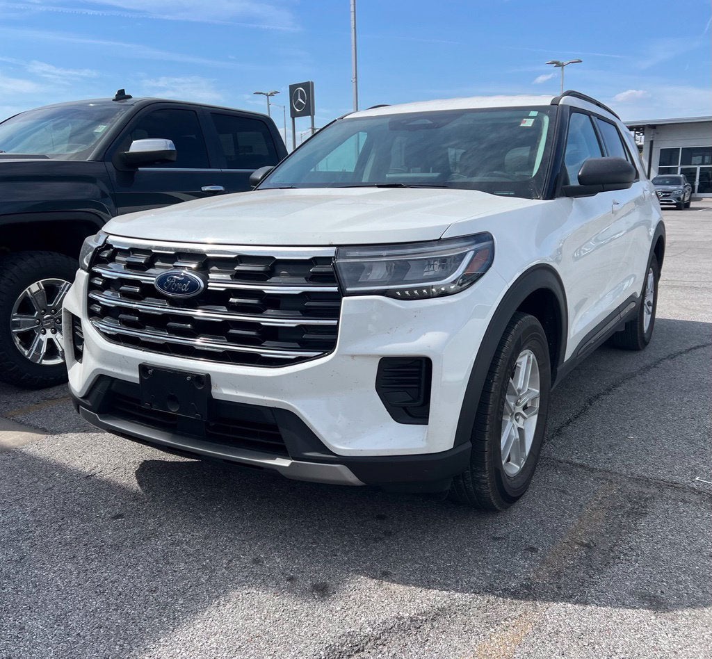 2026 Ford Explorer Active w/100A Pkg