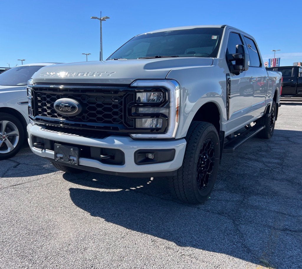 2025 Ford Super Duty F-350 SRW XL