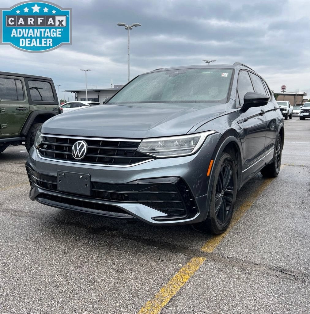 2022 Volkswagen Tiguan SE R-Line Black